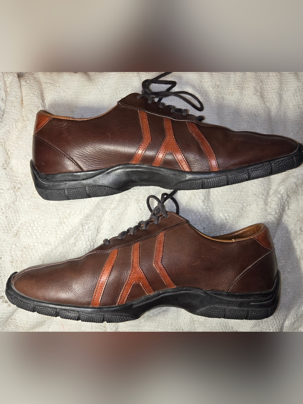 Allen Edmonds Men's Traveler Brown Leather Lace-up Shoes - Picture 5 of 14